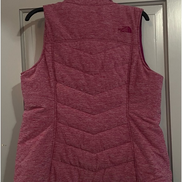North Face Vest Womens Medium Pink Puffer Nuptuse Goose Down  Fill Insulated - Picture 9 of 14